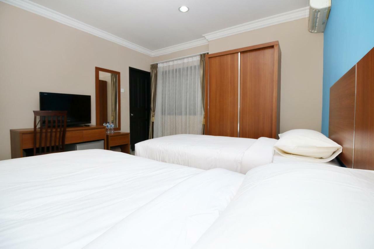 Safina Inn Syariah Sekupang Batam Bagian luar foto