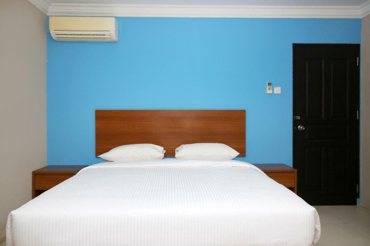 Safina Inn Syariah Sekupang Batam Bagian luar foto