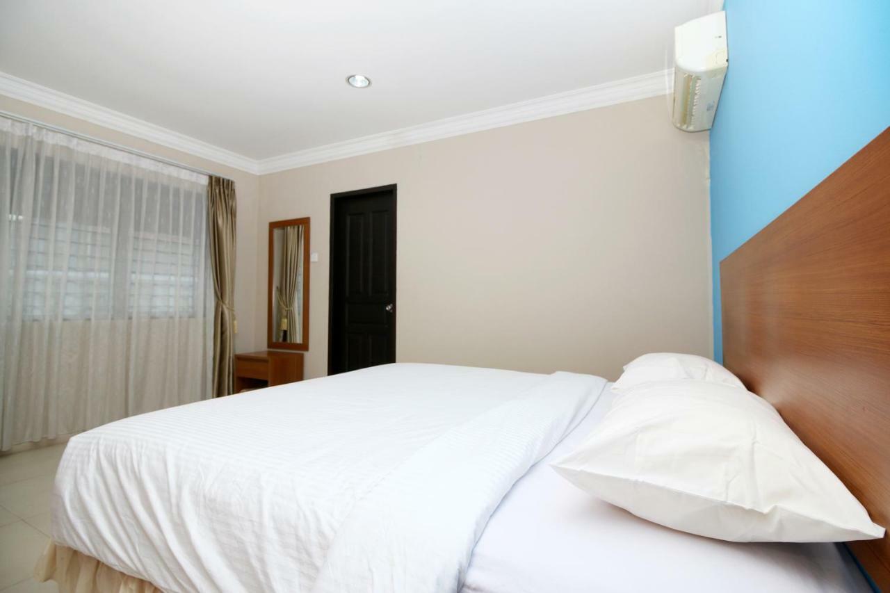 Safina Inn Syariah Sekupang Batam Bagian luar foto
